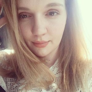 Meet your Posher, Cera